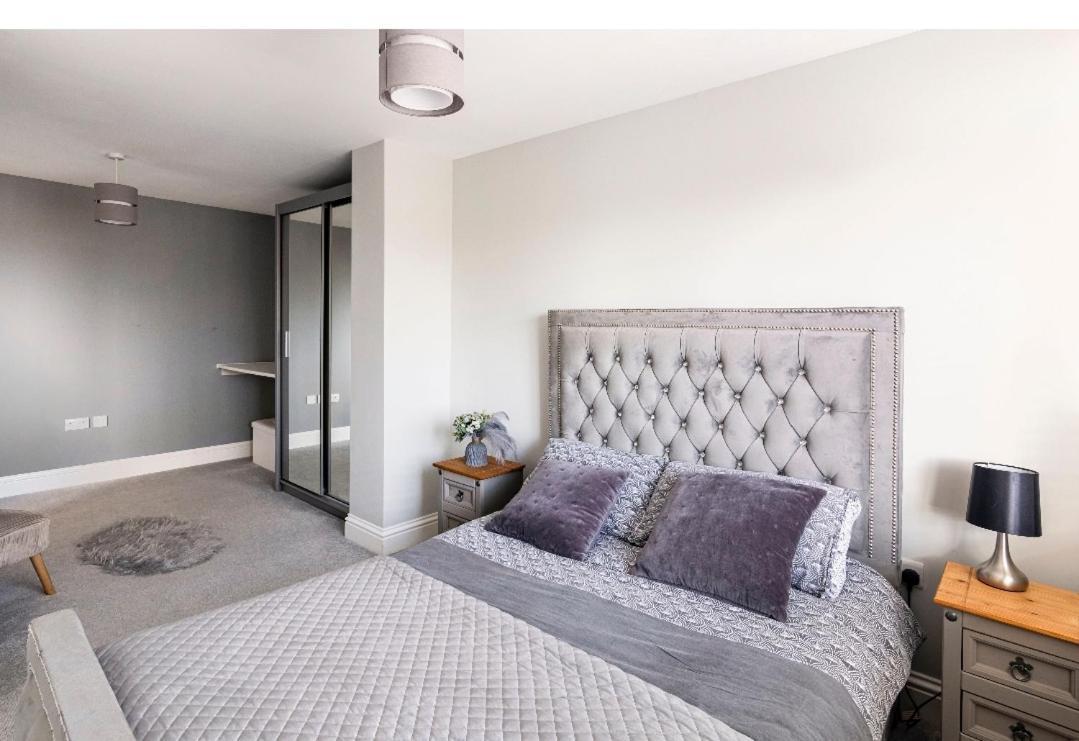 Luxury House 4 Ensuite Bedrooms, Free Parking ,Wifi Oxford Exterior photo
