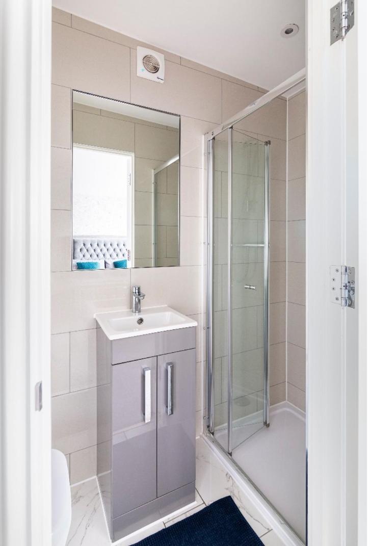 Luxury House 4 Ensuite Bedrooms, Free Parking ,Wifi Oxford Exterior photo